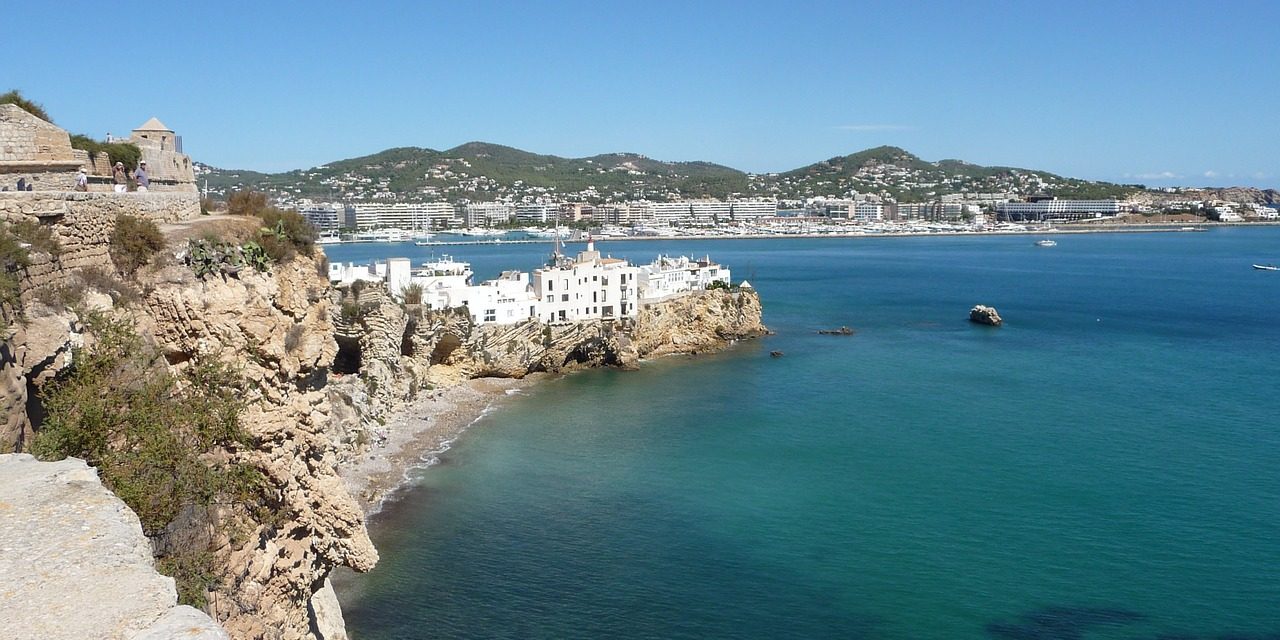 ibiza-688172_1280-1280×640